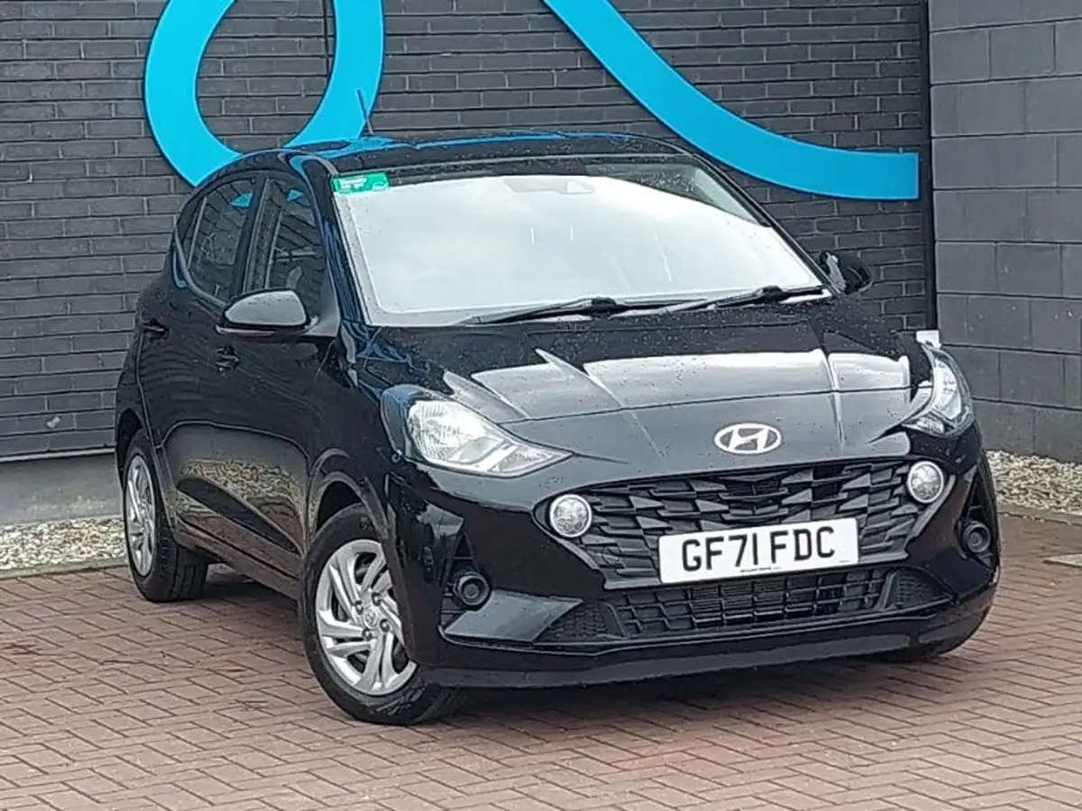 2021-hyundai-i10-10-se-big-0