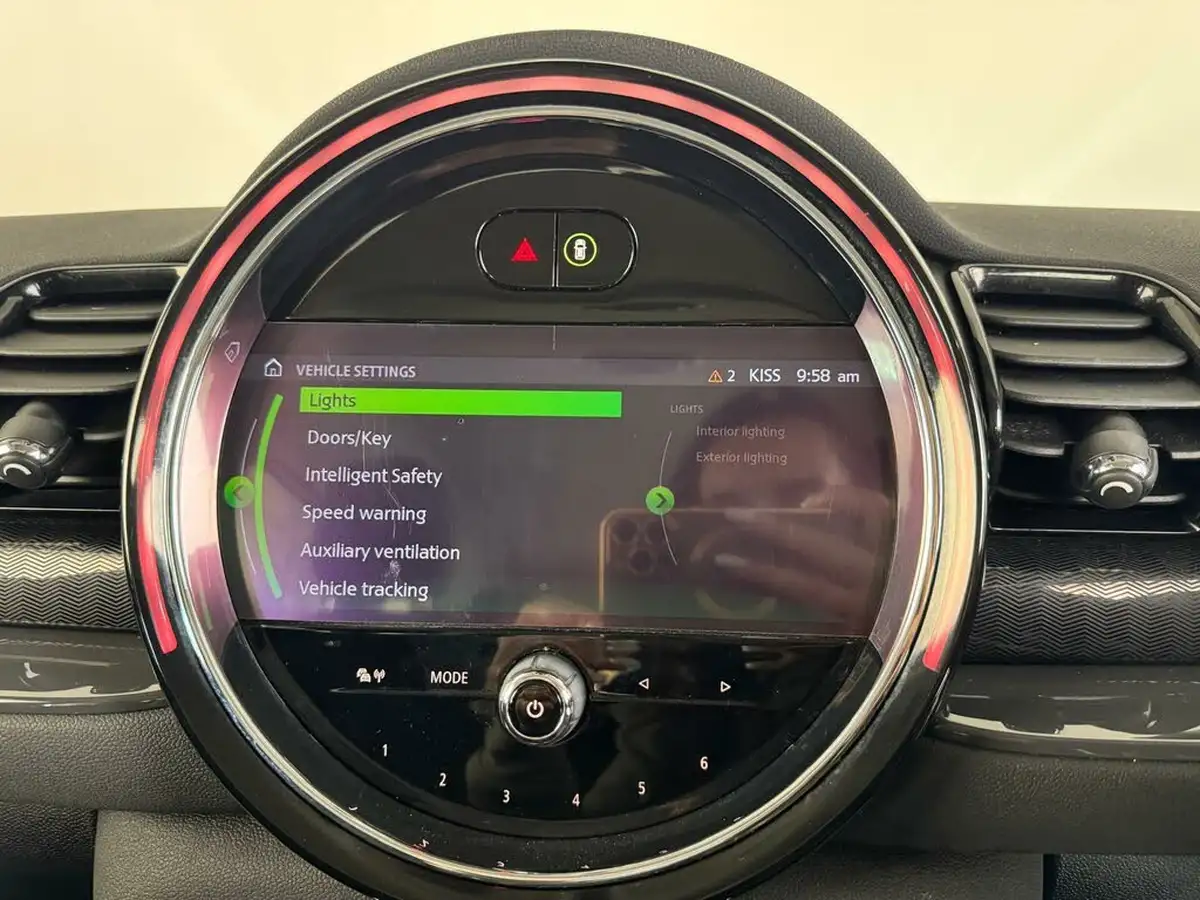 2021-mini-clubman-15-cooper-classic-big-34
