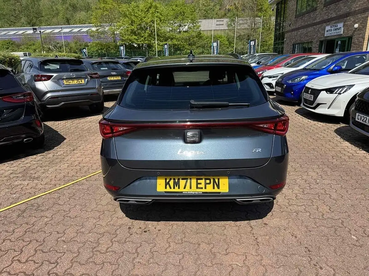 2022-seat-leon-15-tsi-evo-fr-150ps-estate-big-5