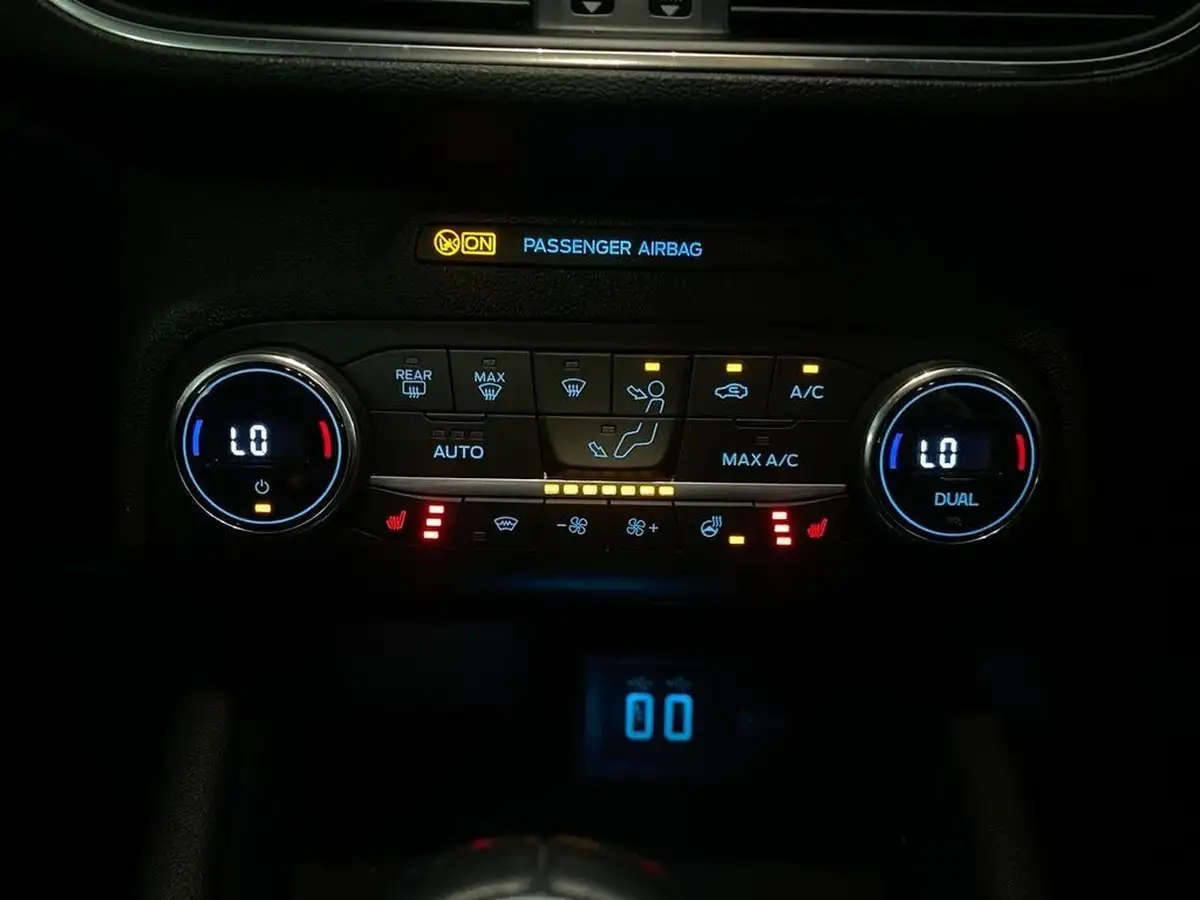 2021-ford-focus-10t-titanium-x-edition-155ps-hybrid-mhev-hatchback-big-24