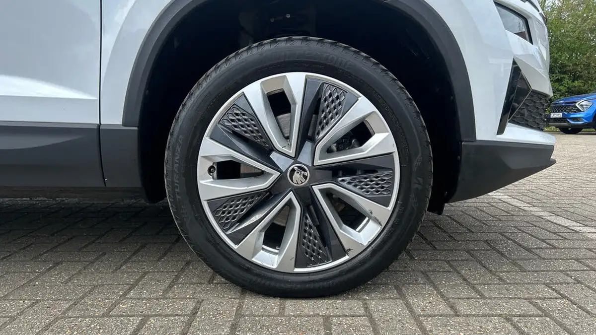 2023-skoda-karoq-15-tsi-se-l-dsg-big-19