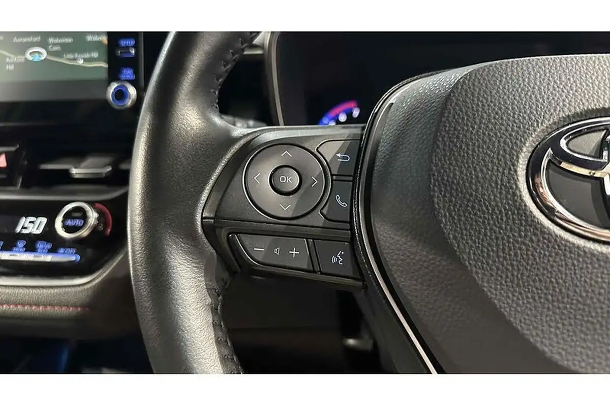 2021-toyota-corolla-18-vvt-i-excel-trk-touring-sports-big-30