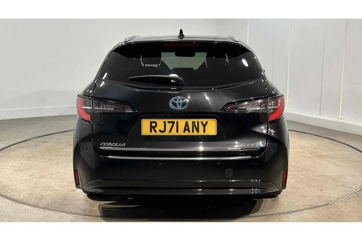 2021-toyota-corolla-18-vvt-i-excel-trk-touring-sports-big-8