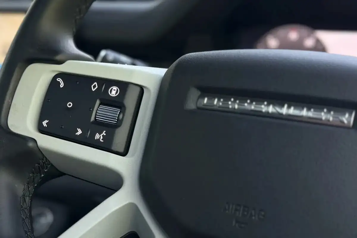 2023-land-rover-90-defender-30-d250-x-dynamic-hse-big-43