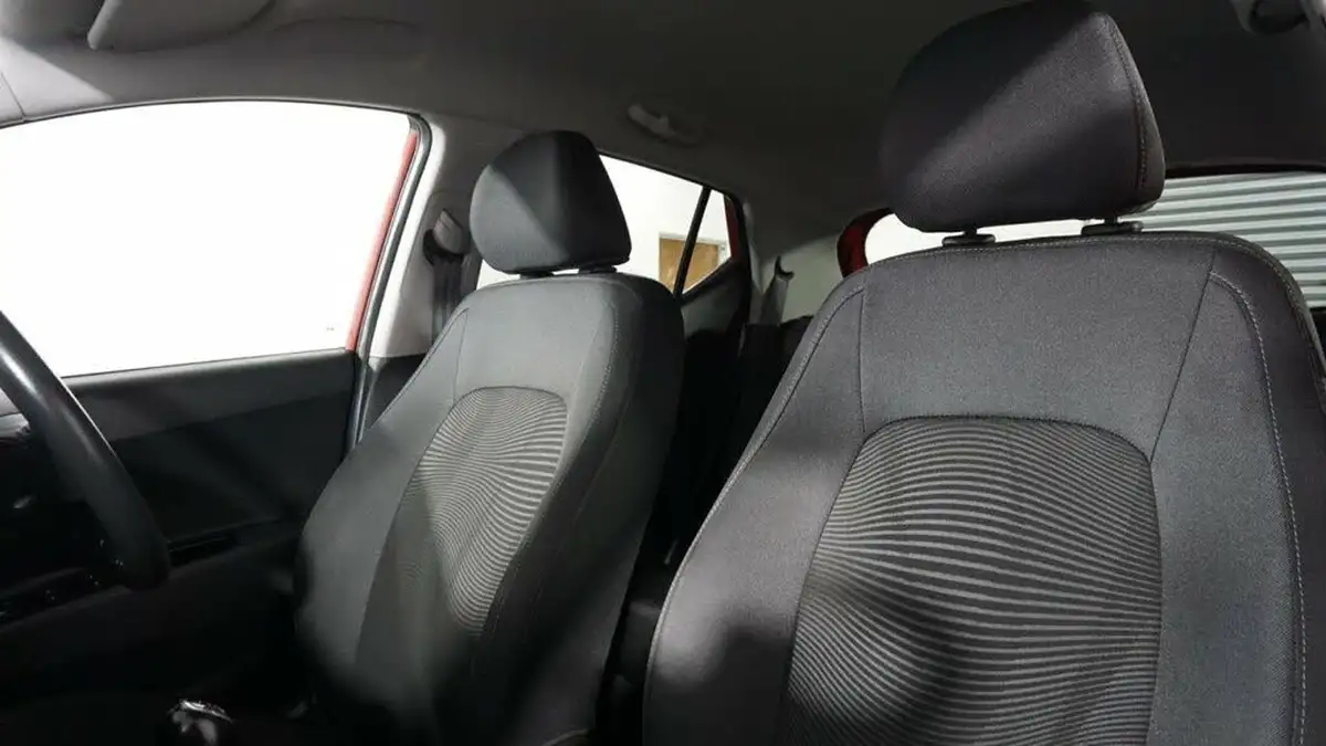 2017-hyundai-i10-12-premium-big-11