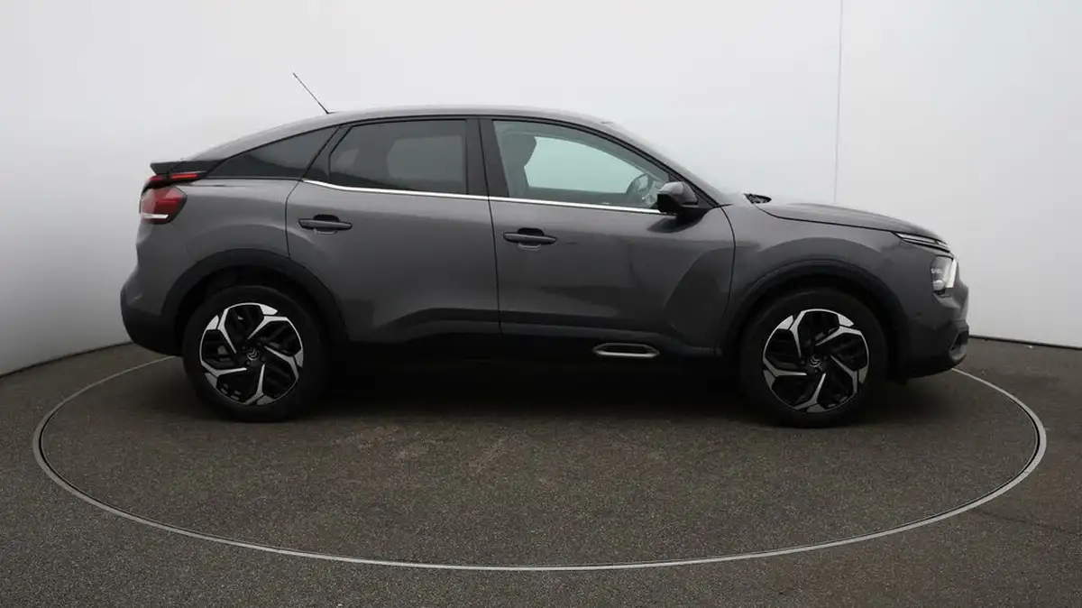 2022-citroen-c4-big-42