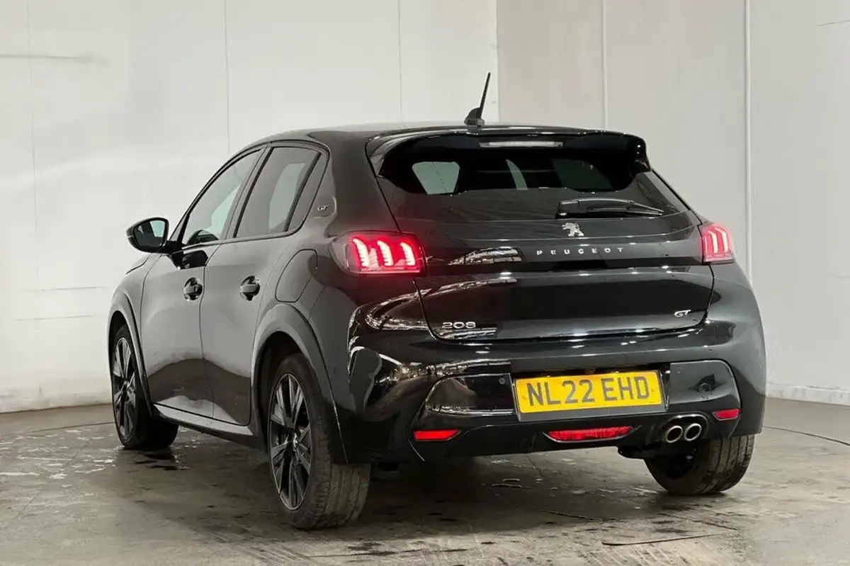 2022-peugeot-208-12-puretech-gt-premium-130bhp-eat8-big-16
