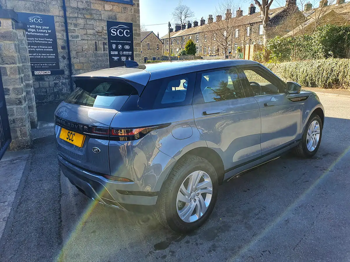 2021-land-rover-range-rover-evoque-15-p300e-r-dynamic-s-big-8