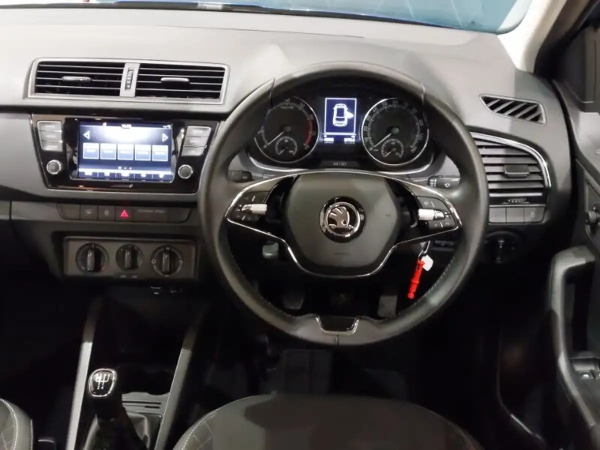 2021-skoda-fabia-10-tsi-colour-edition-95ps-big-6