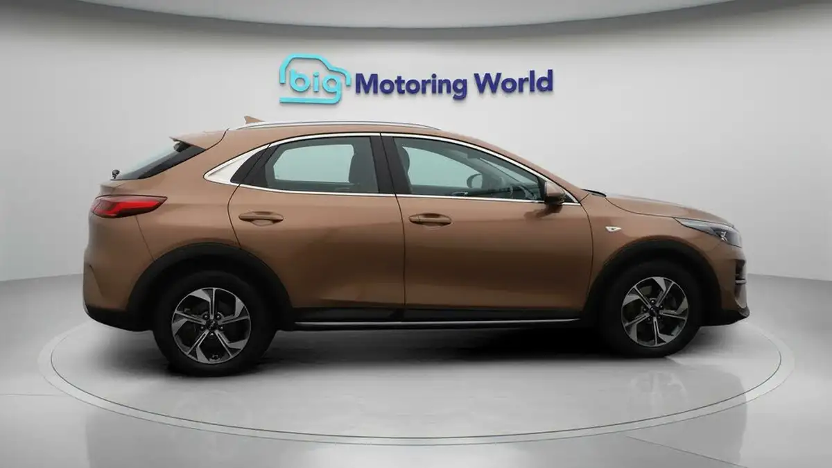 2022-kia-xceed-10-t-gdi-2-big-8