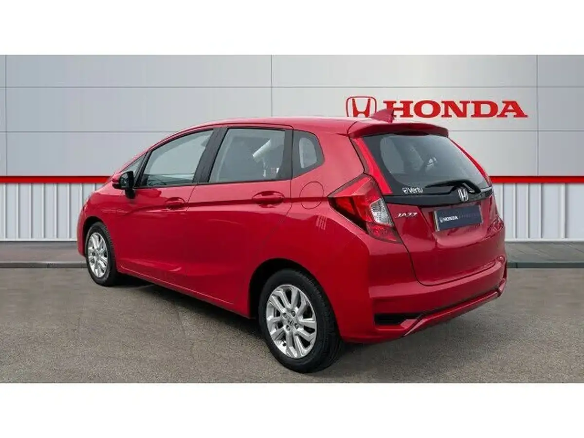 2019-honda-jazz-13-i-vtec-se-cvt-big-2