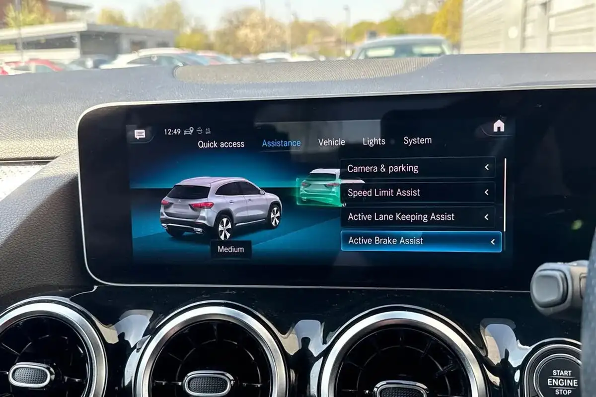 2021-mercedes-benz-gla-class-20d-gla-200d-amg-line-executive-big-38