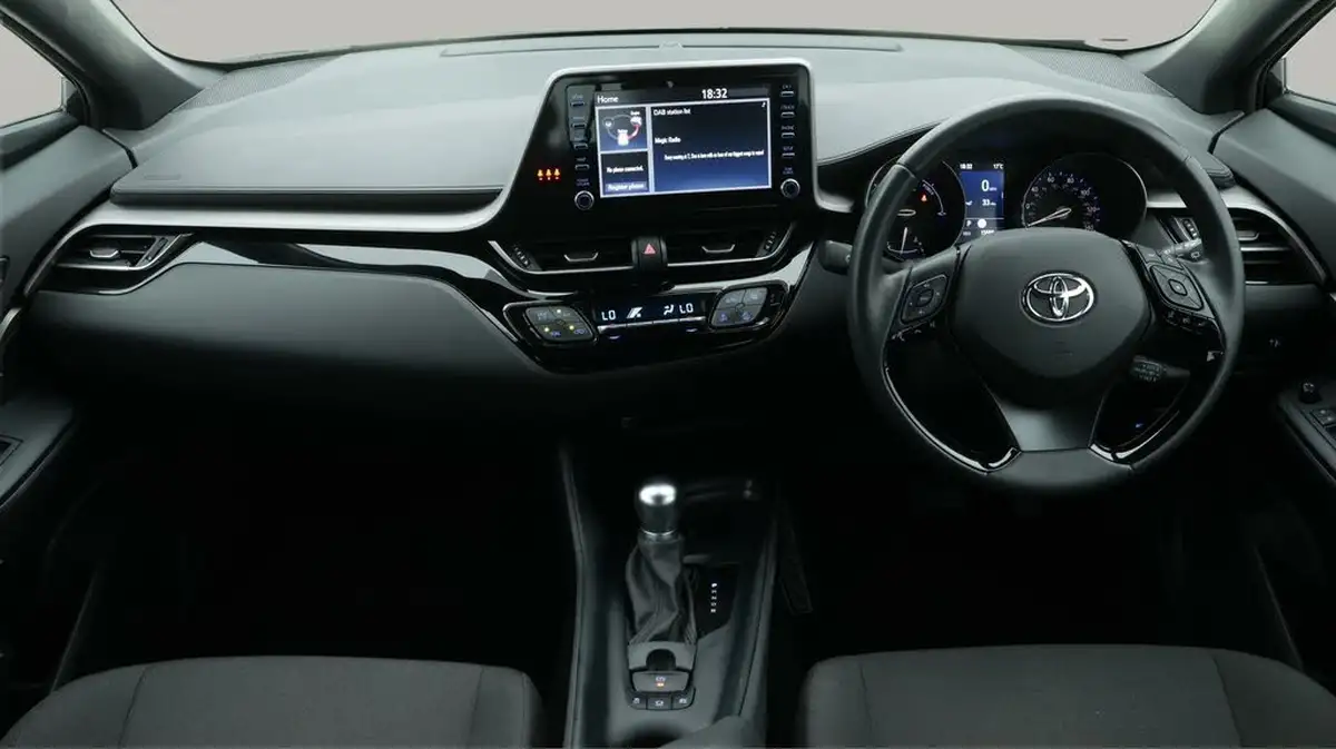 2022-toyota-c-hr-18-vvt-i-icon-big-13