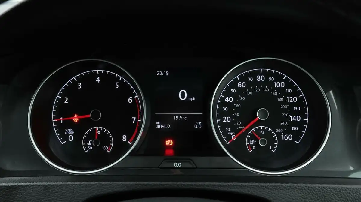 2018-volkswagen-golf-10-tsi-se-115ps-hatchback-5d-big-10