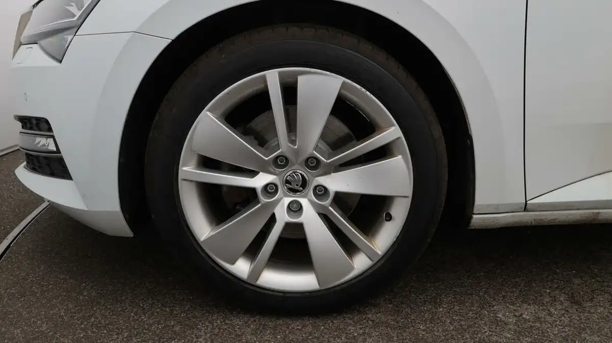 2020-skoda-superb-15-tsi-se-l-estate-big-18