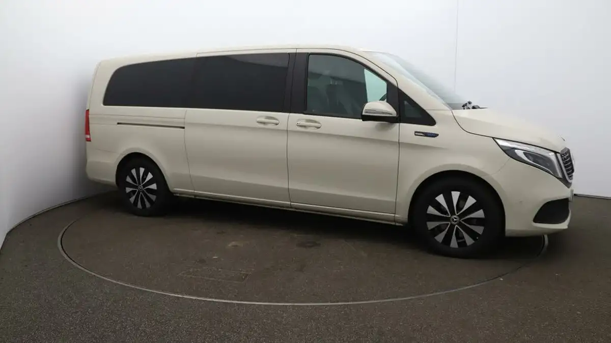 2022-mercedes-benz-eqv-e-eqv-300-sport-big-39