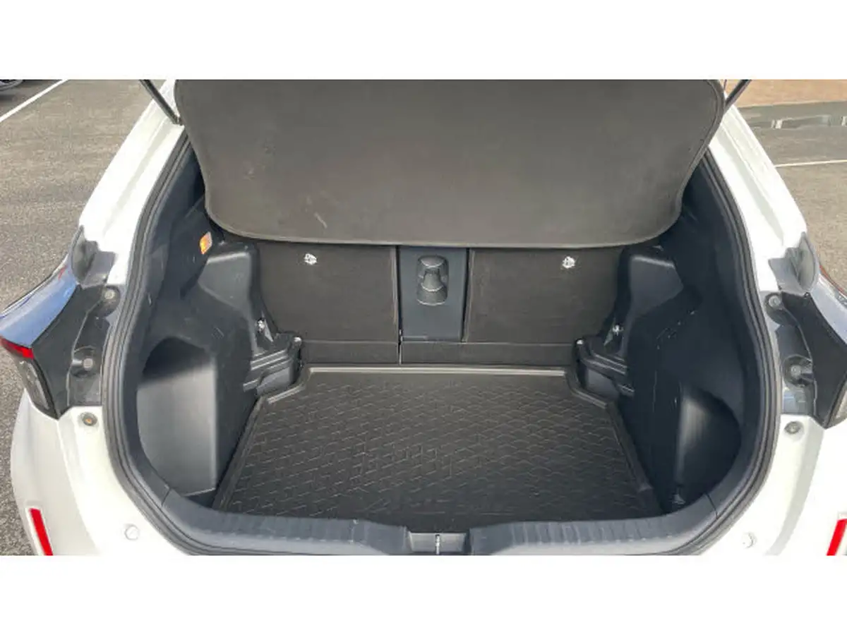 2022-toyota-yaris-15-vvt-i-design-panoramic-roof-big-13