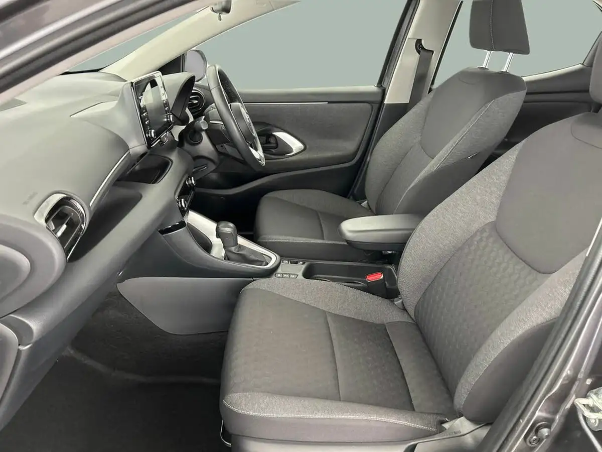 2022-toyota-yaris-15-vvt-i-icon-big-21