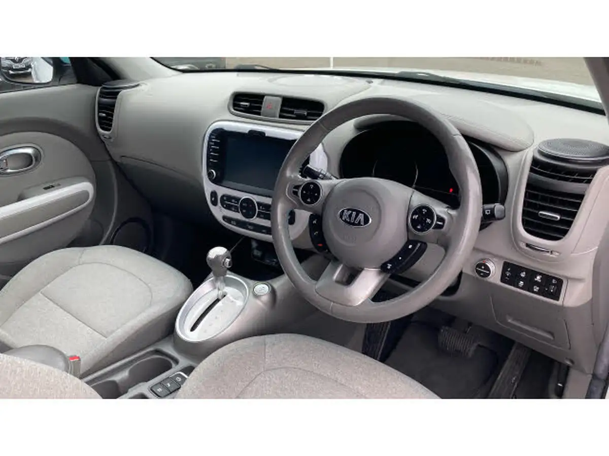 2018-kia-soul-ev-ev-big-10