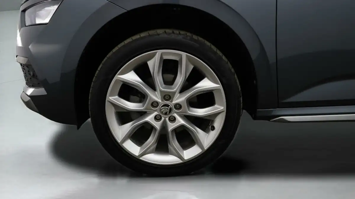 2020-skoda-kamiq-15-tsi-se-l-hatchback-big-17