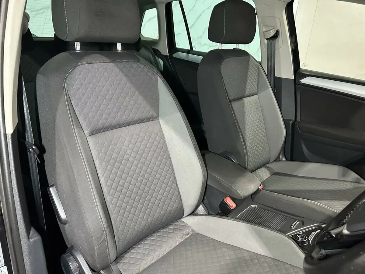 2016-volkswagen-tiguan-20tdi-se-navigation-150ps-4motion-bmt-ss-dsg-big-13