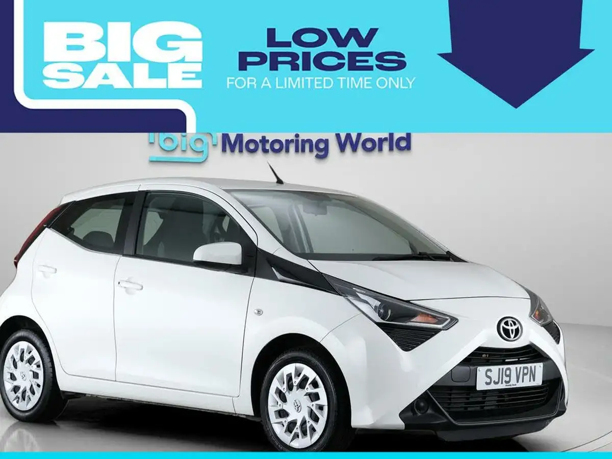 2019-toyota-aygo-10-vvt-i-x-play-big-0