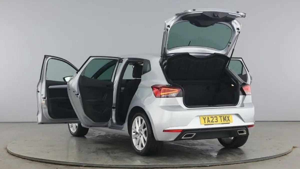 2023-seat-ibiza-10-mpi-fr-big-10