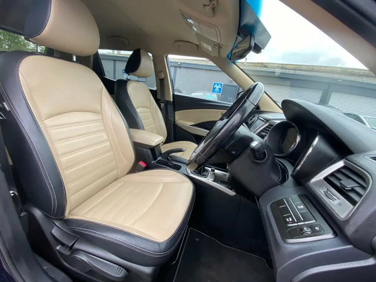 2017-kgm-ssangyong-tivoli-16td-elx-2wd-big-25