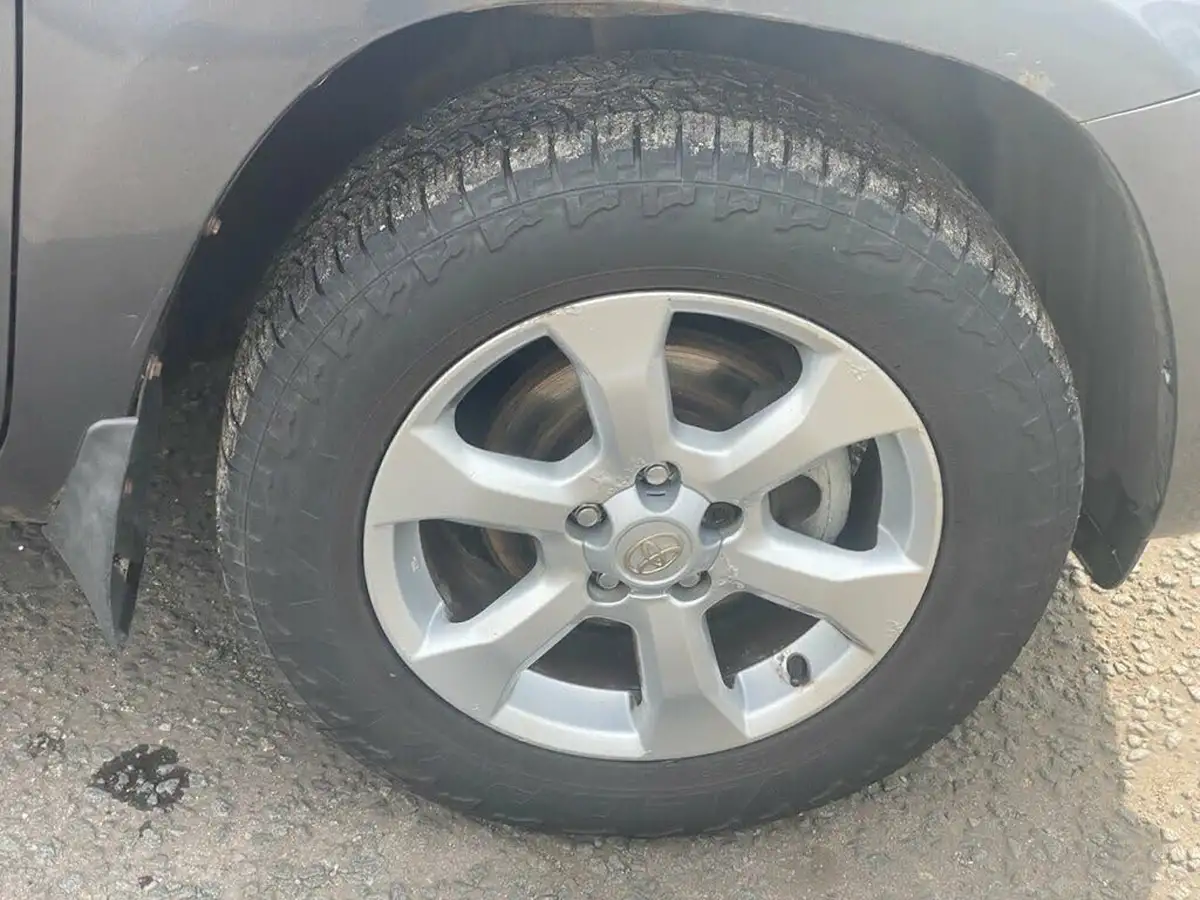 2011-toyota-rav4-22td-xt-r-22d-4d-150bhp-awd-big-21