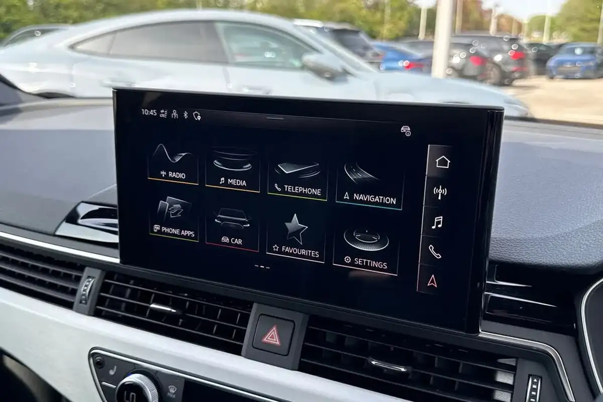 2024-audi-a4-20-35-tfsi-s-line-big-43