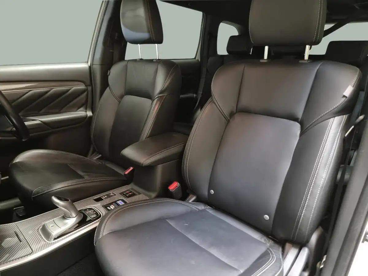 2021-mitsubishi-outlander-24-dynamic-phev-big-5