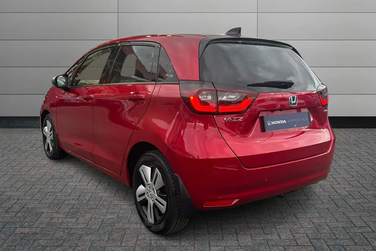 2021-honda-jazz-15-i-mmd-ex-107ps-big-2