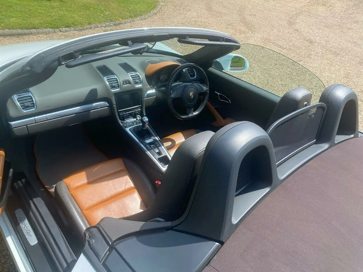 2014-porsche-boxster-27-big-16