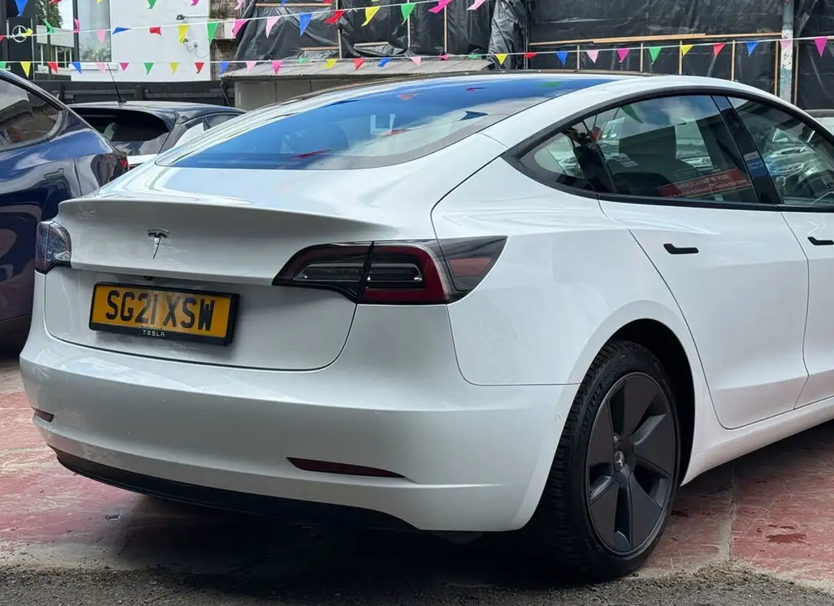 2021-tesla-model-3-e-long-range-4x4-big-31