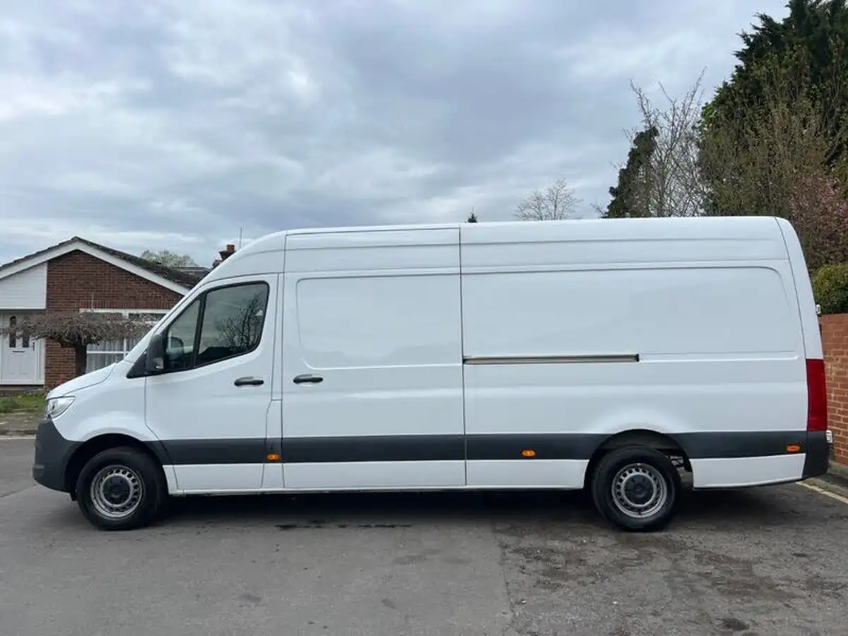 2021-mercedes-benz-sprinter-20cdi-315-l1h1-progressive-150pseu6dt-panel-rwd-eco-gear-360-big-23