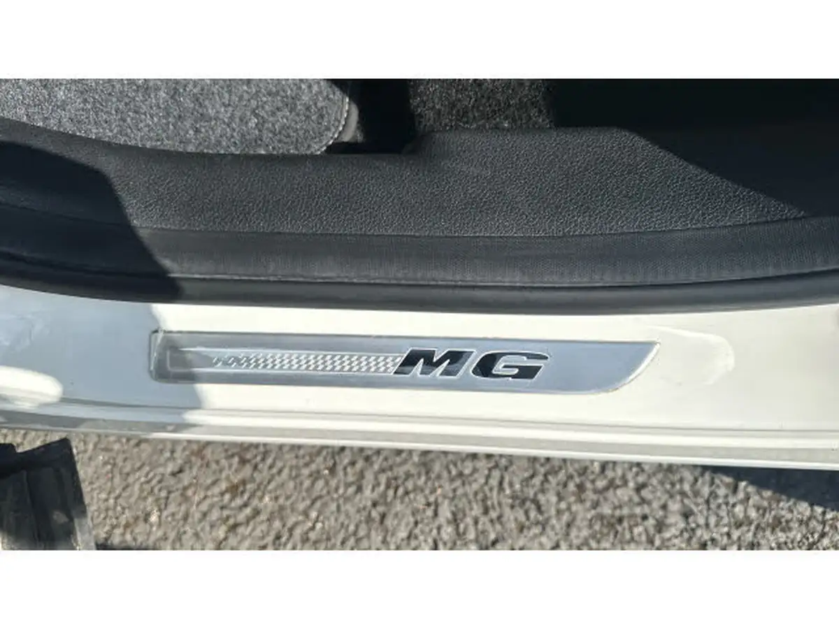 2022-mg-hs-15t-gdi-exclusive-258ps-plug-in-hybrid-auto-big-27