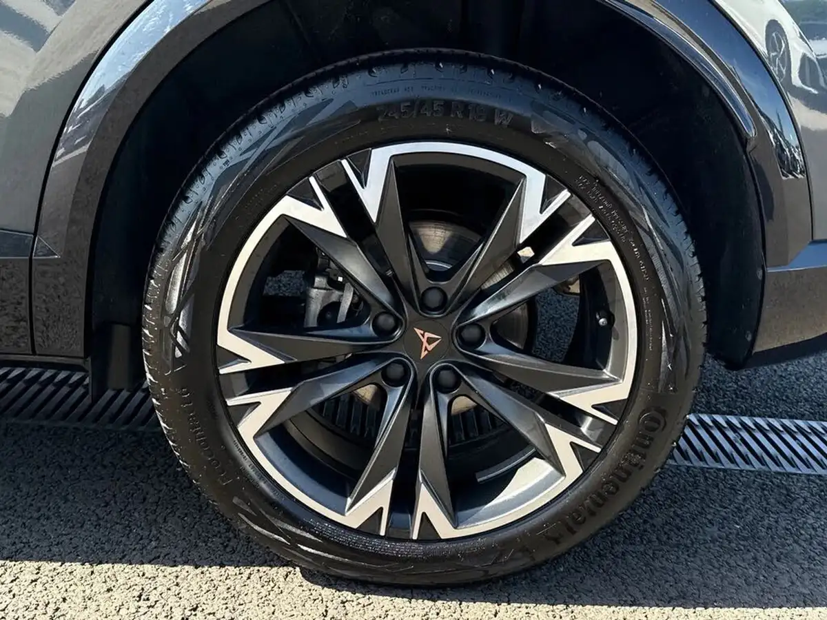 2024-cupra-formentor-15-etsi-v1-big-21