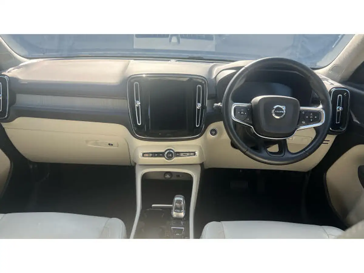 2020-volvo-xc40-15-t3-inscription-geartronic-big-9