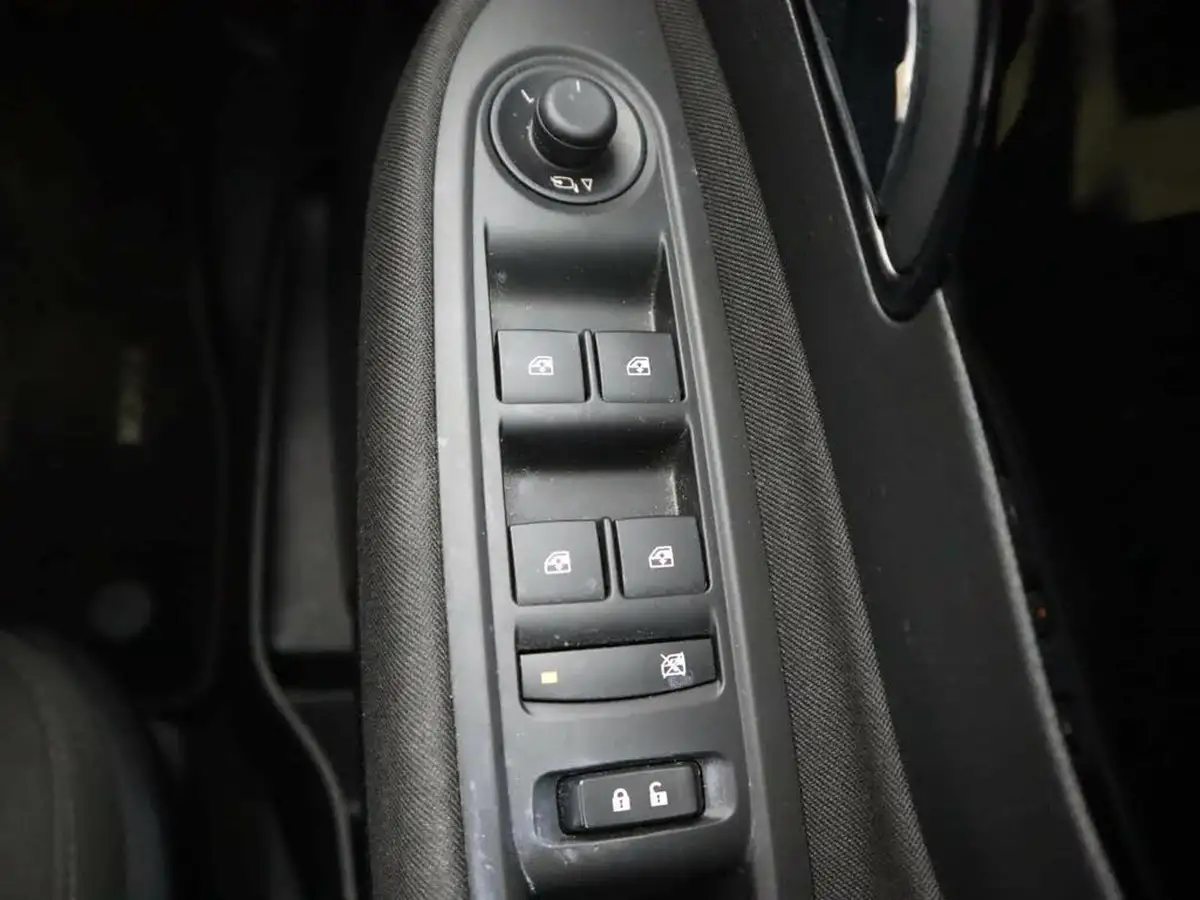 2017-vauxhall-mokka-x-14i-16v-turbo-design-nav-140ps-ss-1364cc-big-22