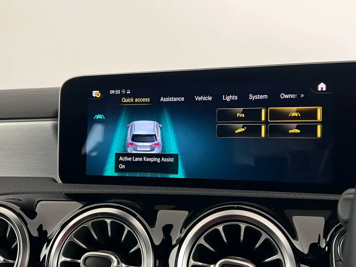 2020-mercedes-benz-a-class-20-a35-amg-premium-hatchback-5d-big-25