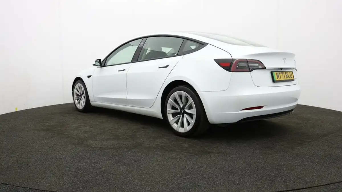 2021-tesla-model-3-e-long-range-awd-big-4
