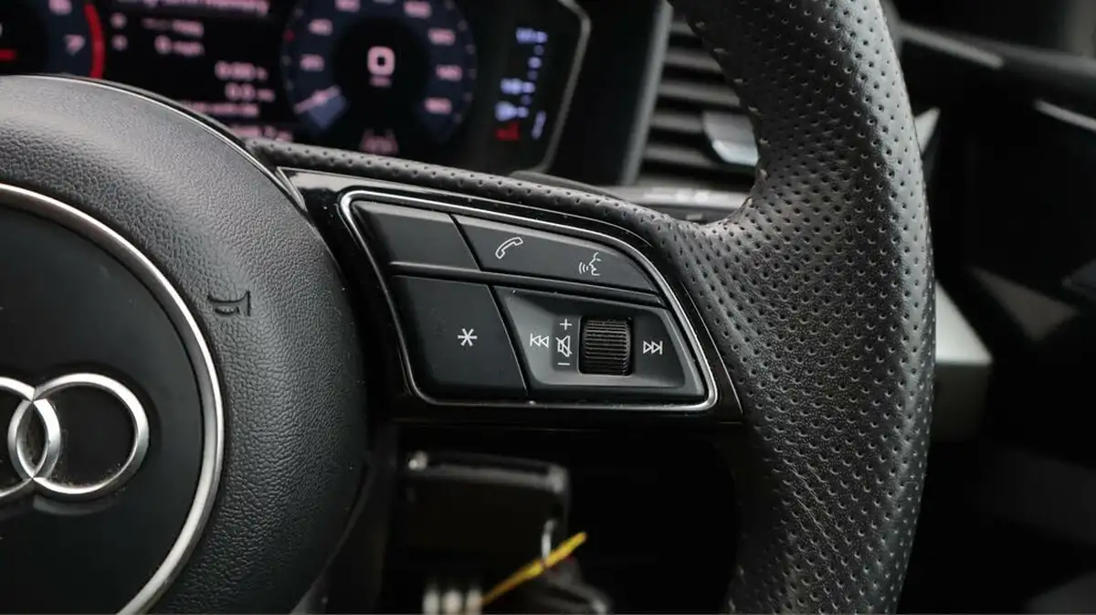 2019-audi-a1-20-40-tfsi-s-line-competition-big-33