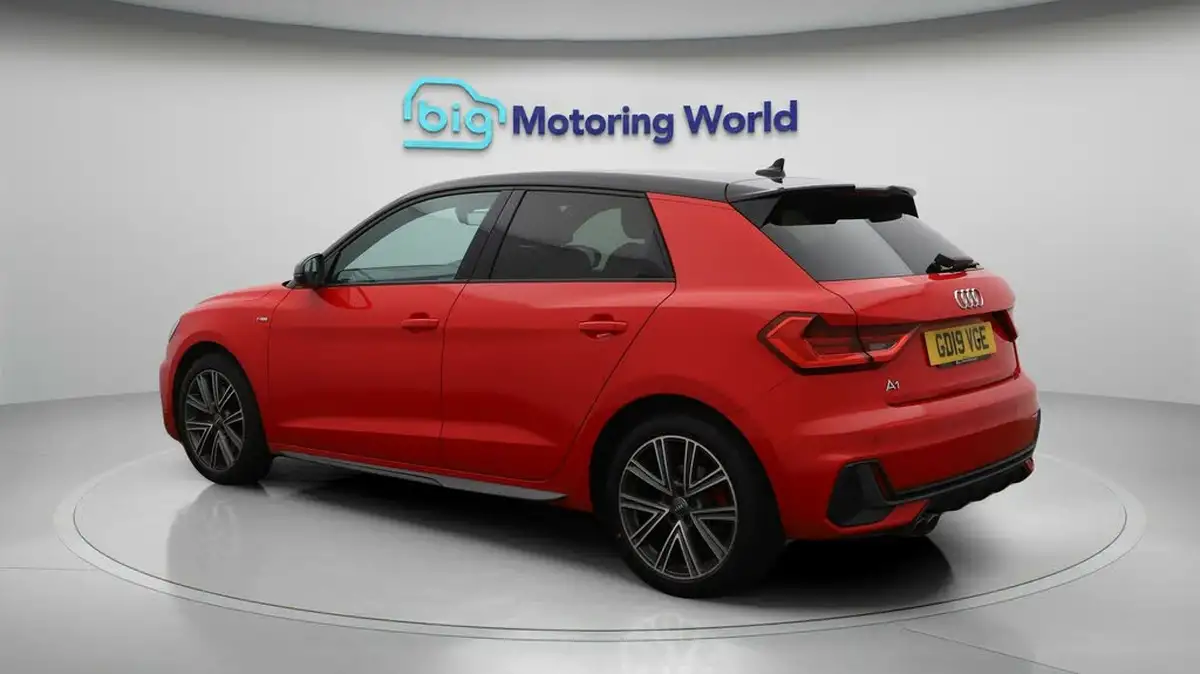2019-audi-a1-20-40-tfsi-s-line-competition-big-5