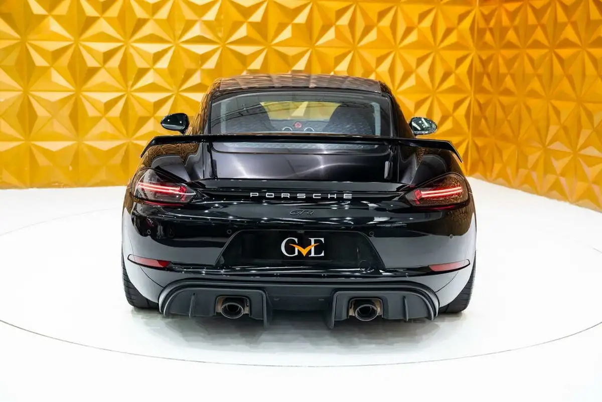 2022-porsche-cayman-718-40-cayman-gt4-big-27