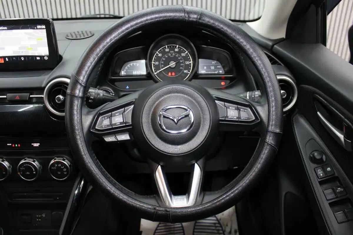 2021-mazda-mazda2-15-skyactiv-g-se-l-nav-big-12
