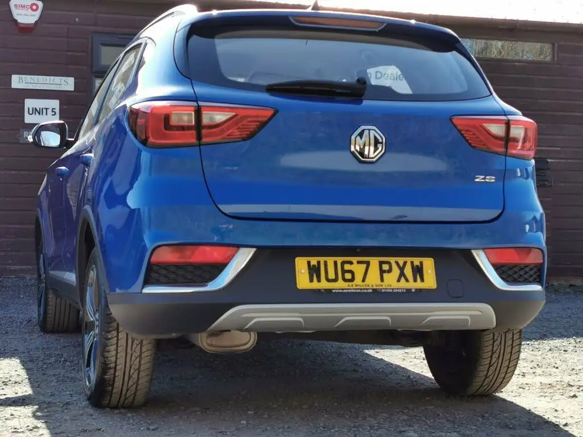 2017-mg-zs-suv-10t-gdi-exclusive-big-25