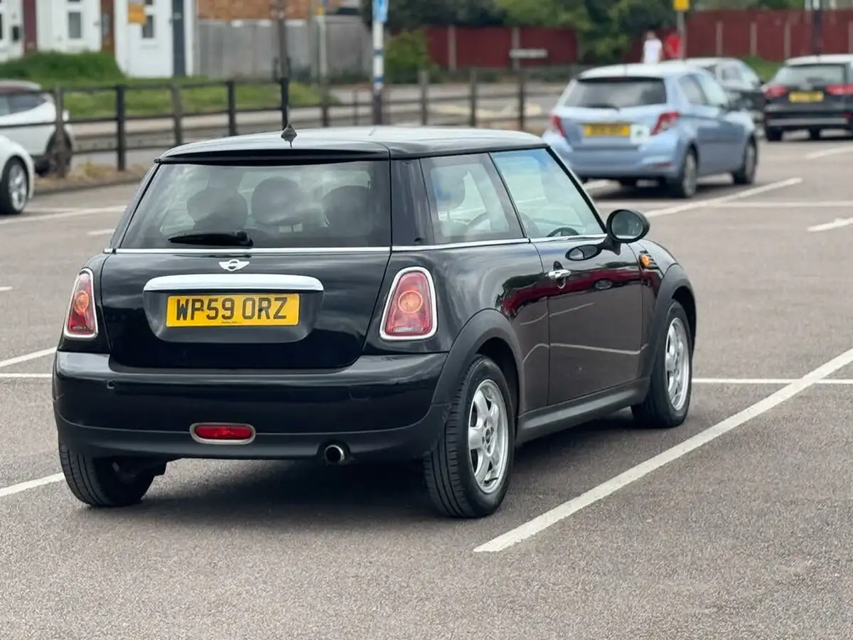2009-mini-cooper-14-one-95bhp-big-32