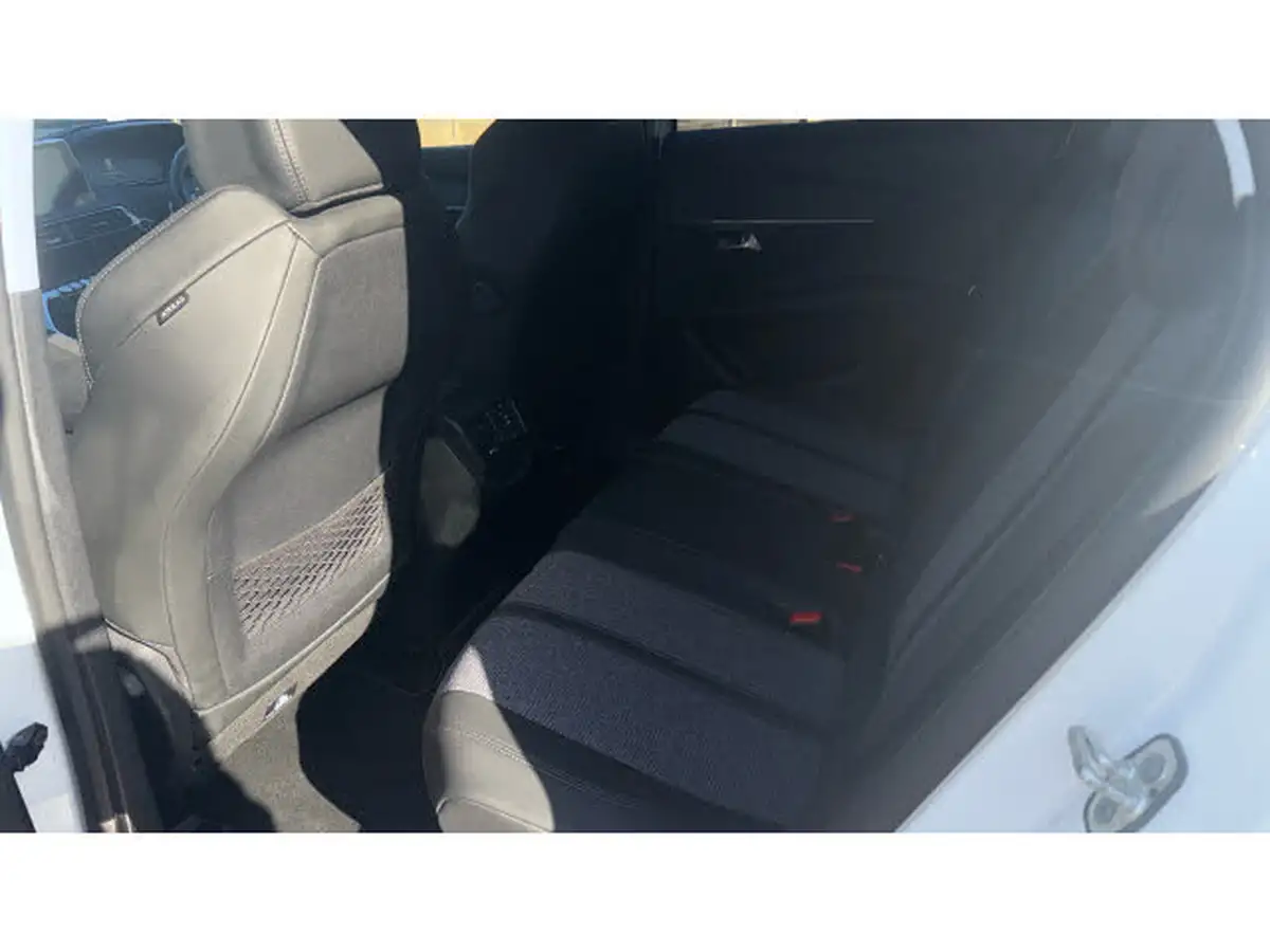 2020-peugeot-3008-suv-12-puretech-allure-eat8-big-15