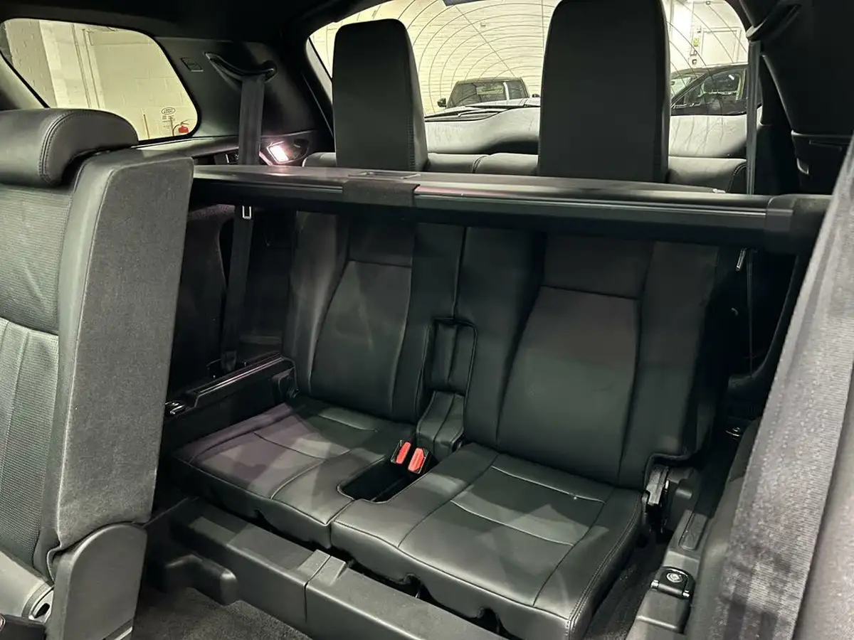 2019-land-rover-discovery-sport-20td4-landmark-big-58