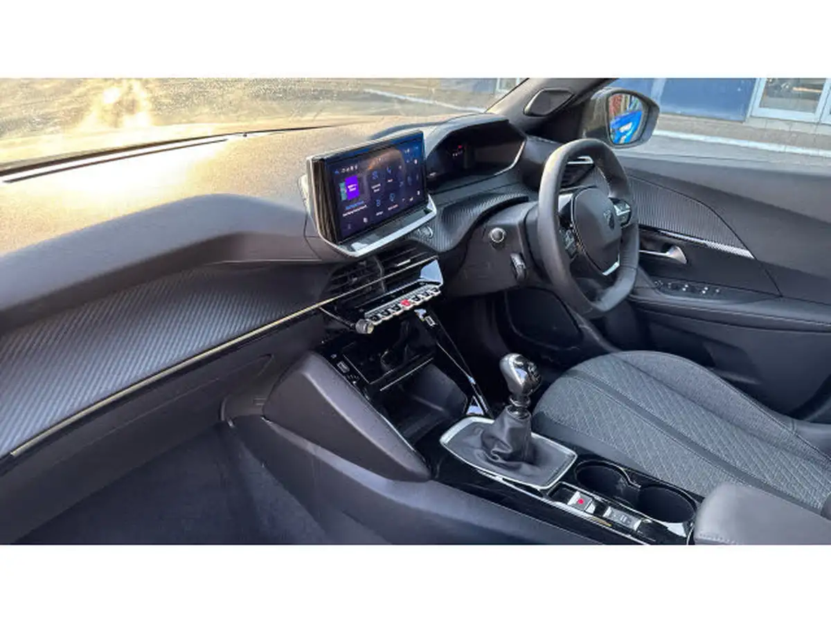 2024-peugeot-2008-suv-12-puretech-allure-130ps-big-8